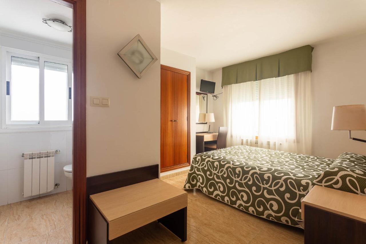 Hotel Canaima Bruma 1,5 K Camino O Mesón Do Vento Dış mekan fotoğraf